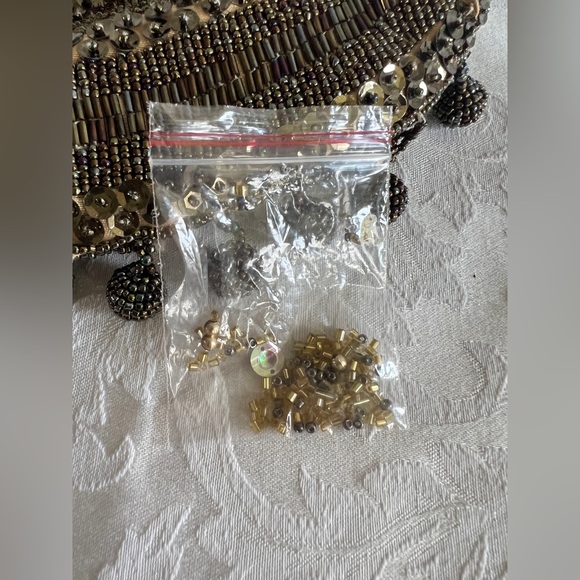 See note* Amazing flapper beaded black gold satin purse dangle ball bottom 20's - Picture 6 of 8